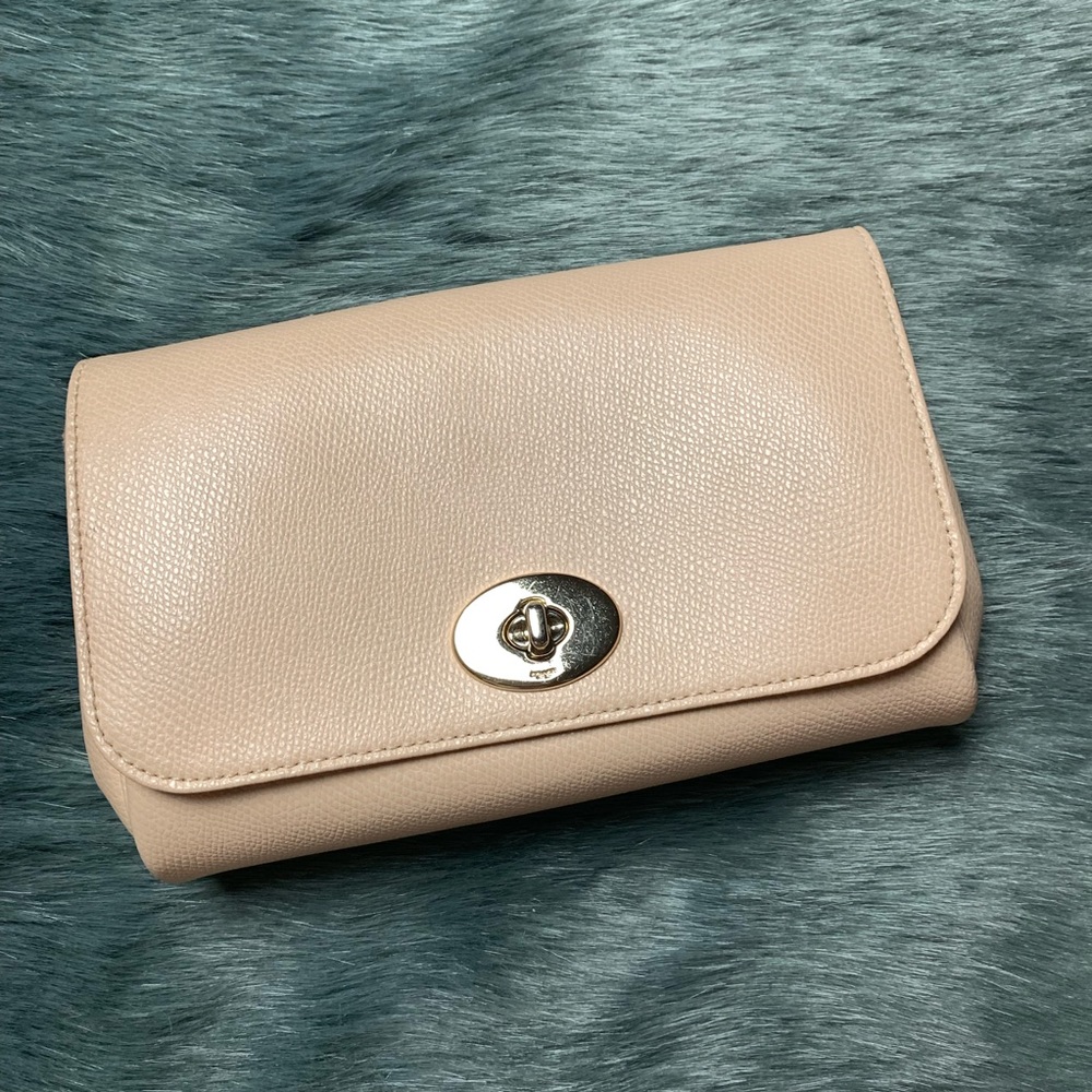 COACH beige/pink crossbody bag with chain